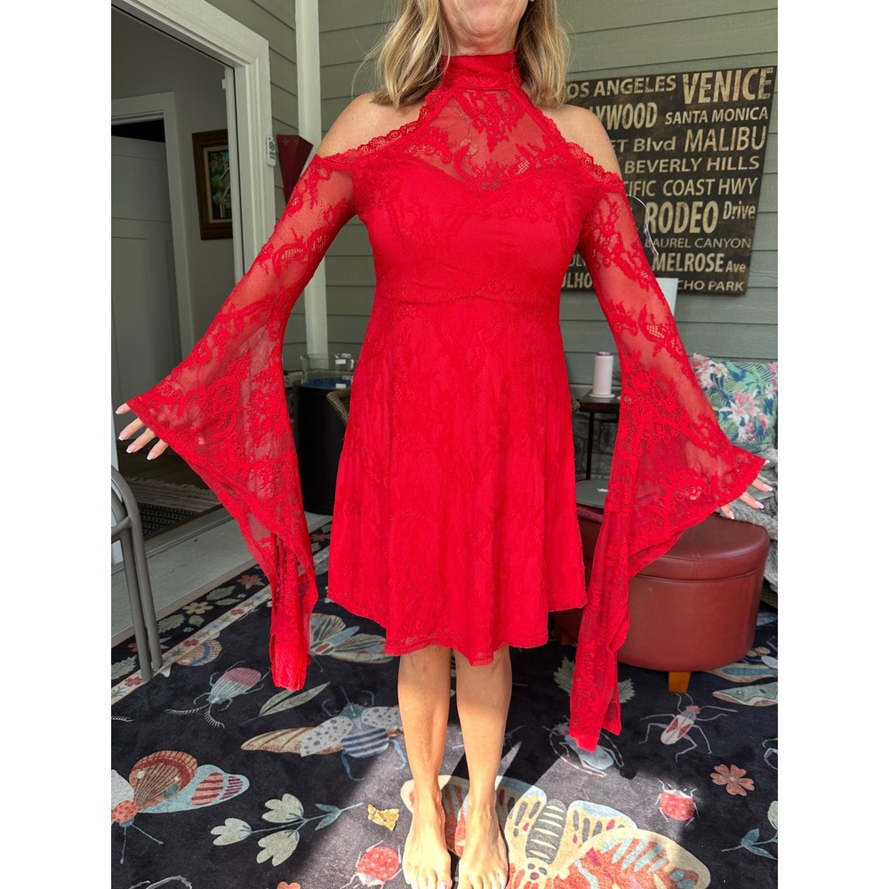 Killstar Red Lace Cold Shoulder Bell Sleeve Gothic Mini Dress Large/Mistique